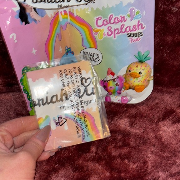 Moriah Elizabeth series 2 willow figurine - Picture 6 of 6